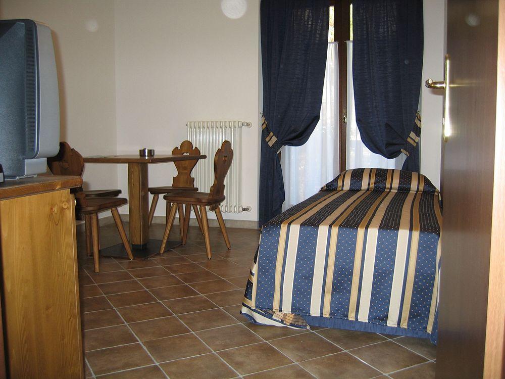 Hotel Residence Chateau เซนต์ ปิแอร์ ภายนอก รูปภาพ